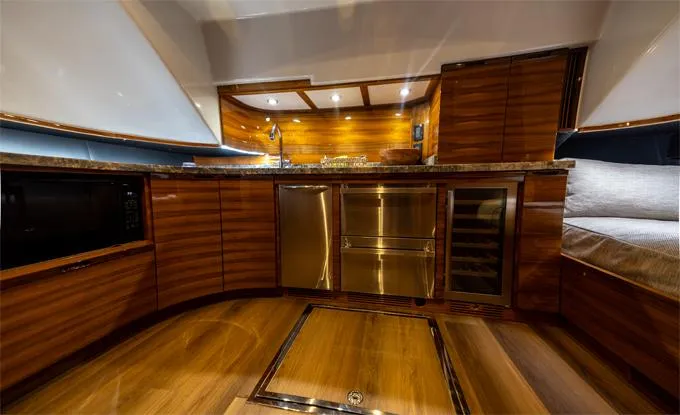 Drop Out Yacht Photos Pics Cabin Looking Forward