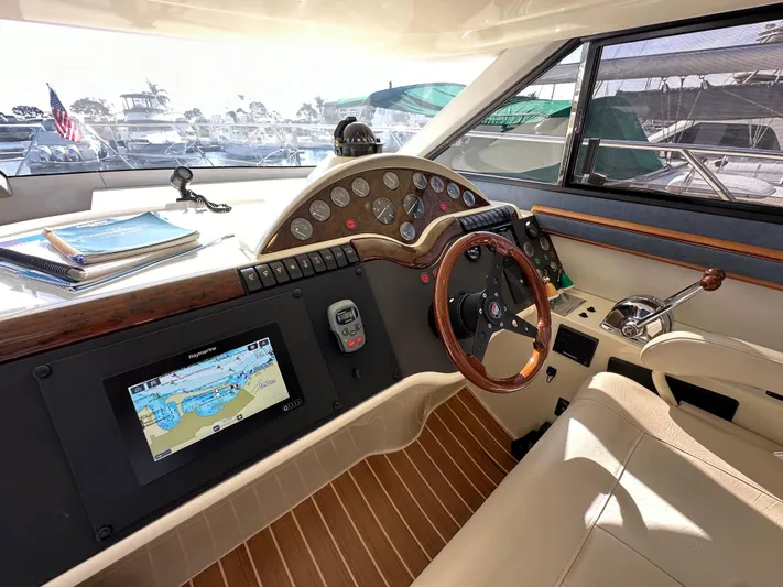 Phantom 42 Yacht Photos Pics 