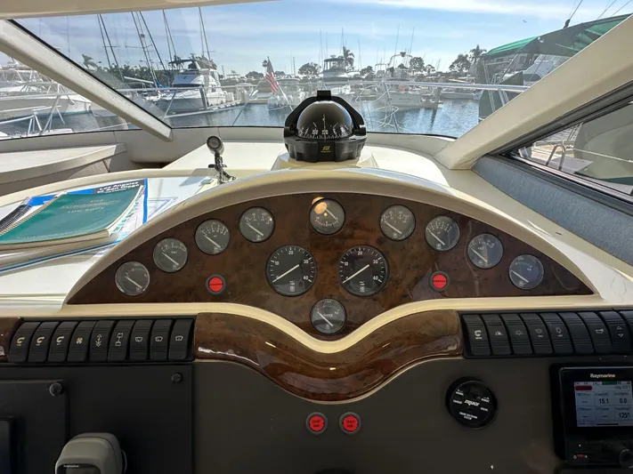 Phantom 42 Yacht Photos Pics 