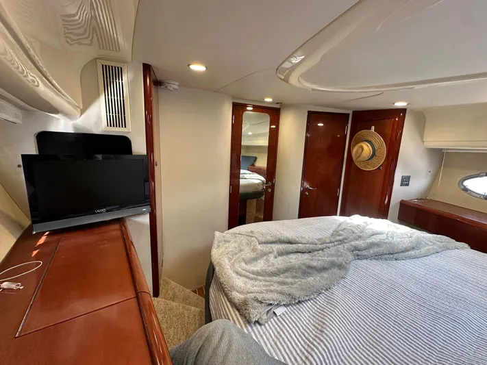 Phantom 42 Yacht Photos Pics 