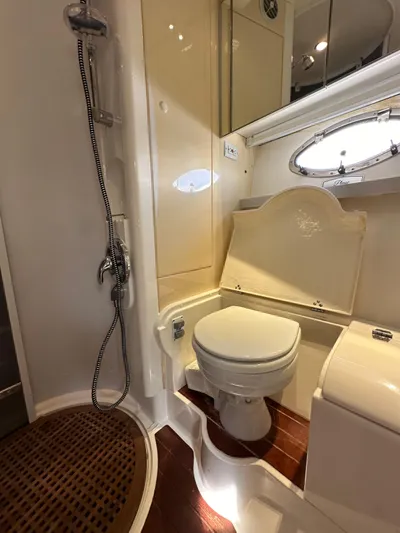 Phantom 42 Yacht Photos Pics 