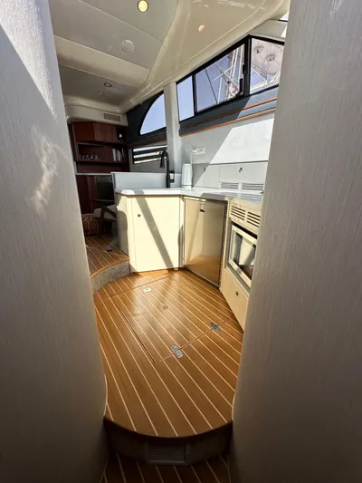 Phantom 42 Yacht Photos Pics 