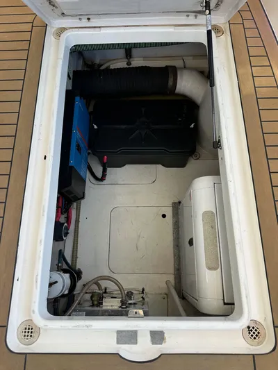 Phantom 42 Yacht Photos Pics 