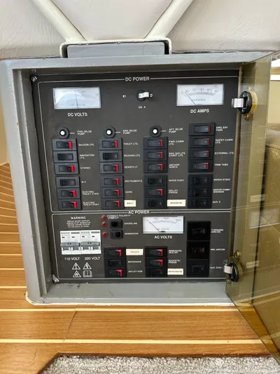 Phantom 42 Yacht Photos Pics 