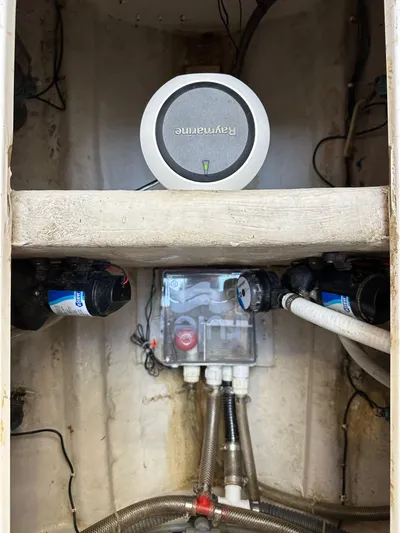 Phantom 42 Yacht Photos Pics 