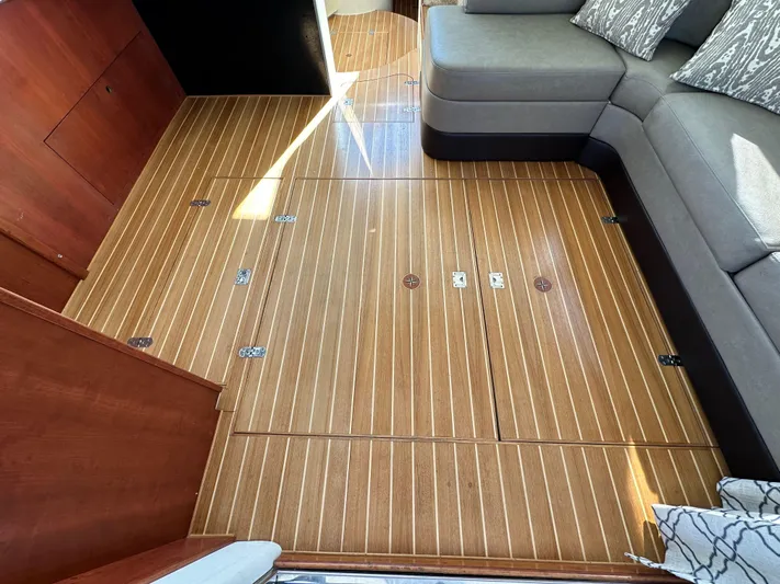 Phantom 42 Yacht Photos Pics 