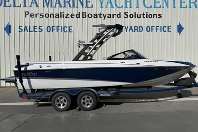 Malibu Sunscape 23 LSV