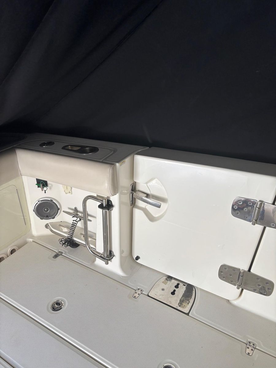 2017 Boston Whaler 42 
