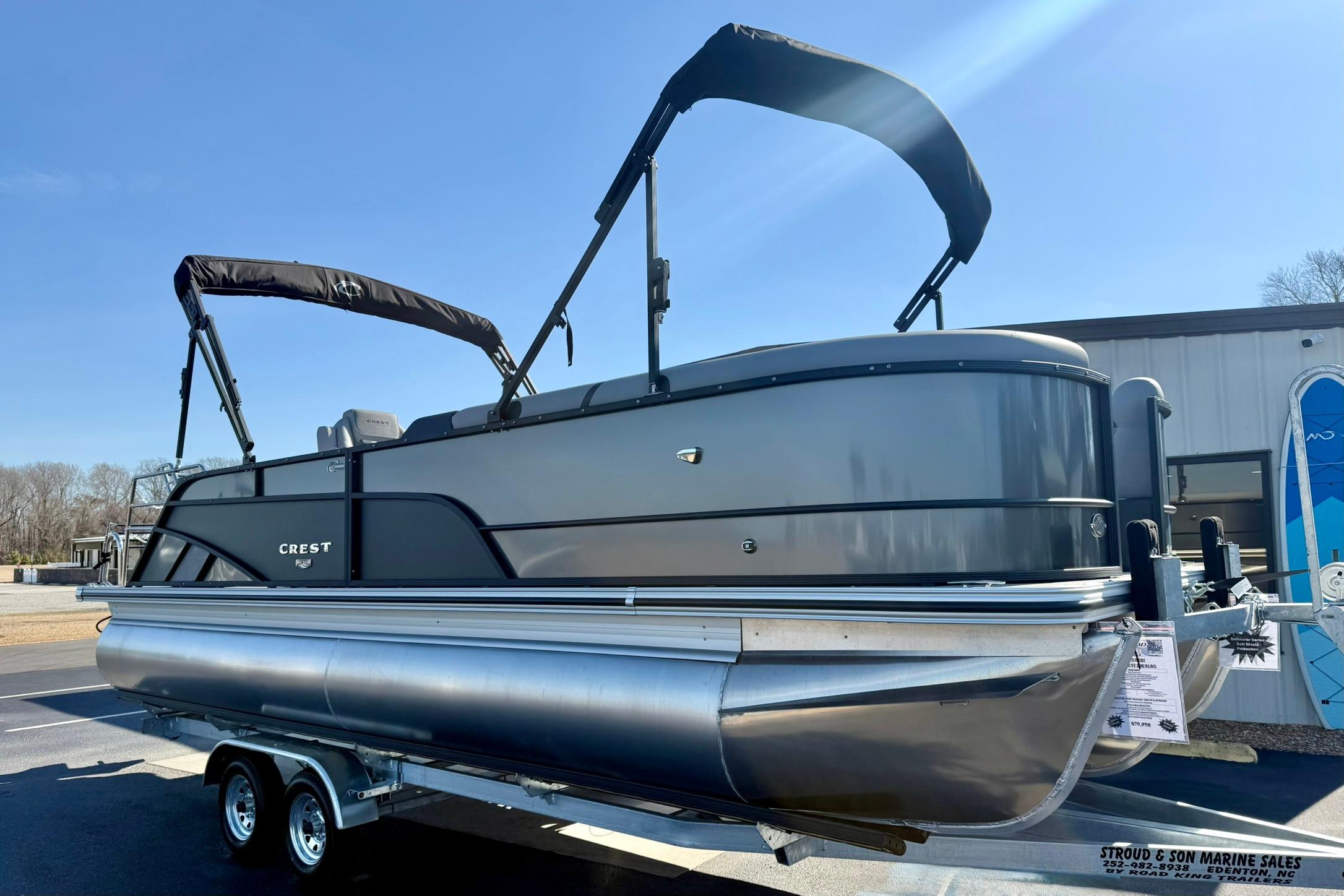 Crest Conquest 235 SLSC Tritoon