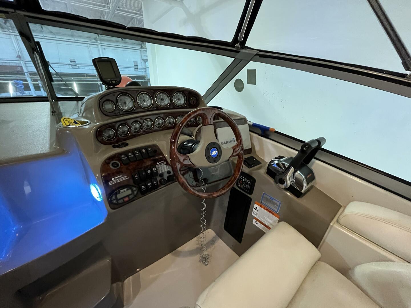 2004 Four Winns 288 Vista Cruiser for sale YachtWorld