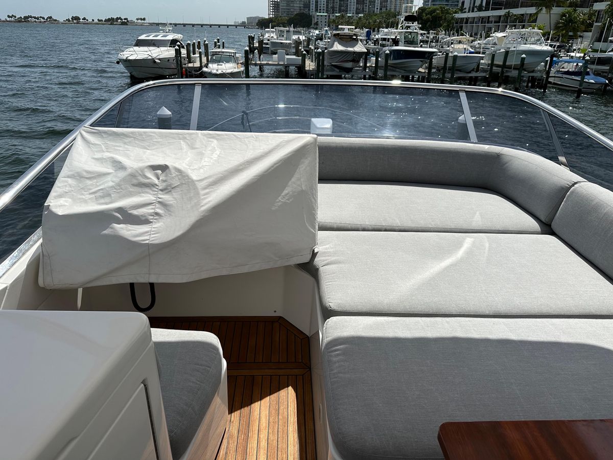 2013 Azimut 53 