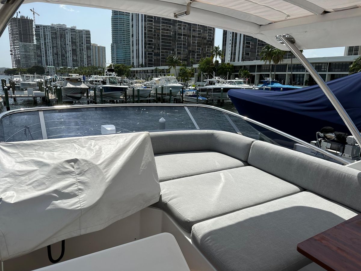 2013 Azimut 53 