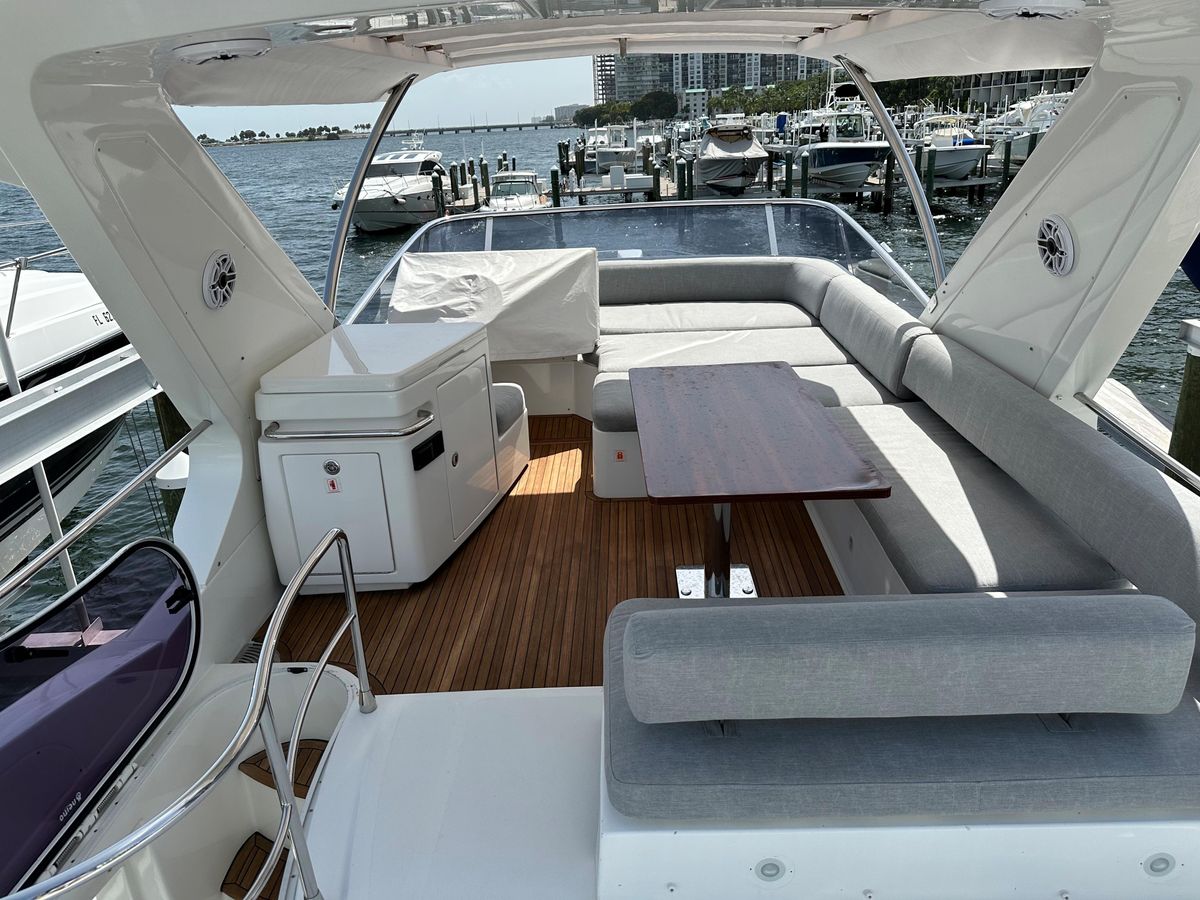 2013 Azimut 53 