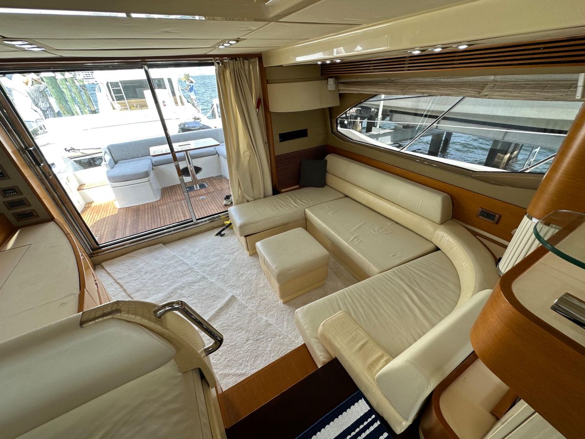 2013 Azimut 53 