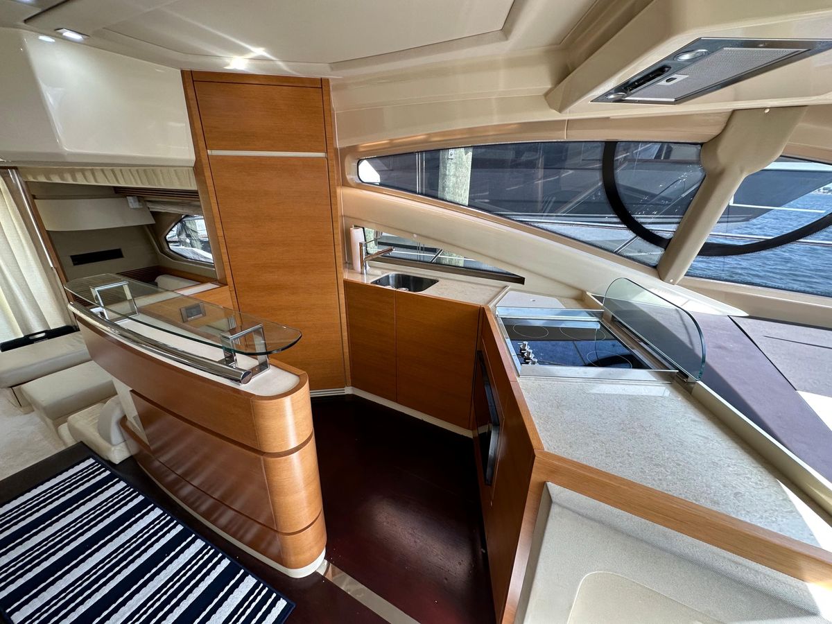 2013 Azimut 53 