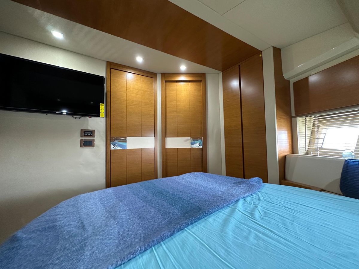 2013 Azimut 53 
