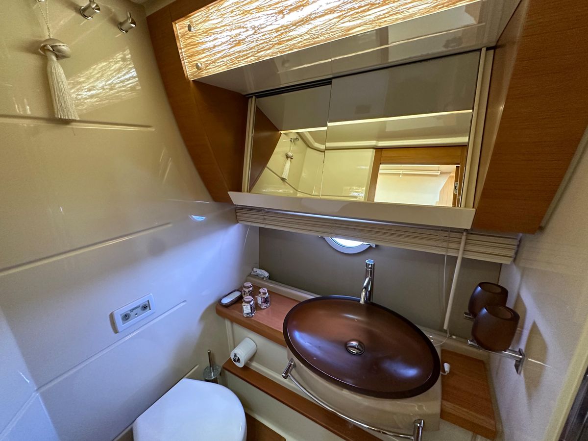 2013 Azimut 53 
