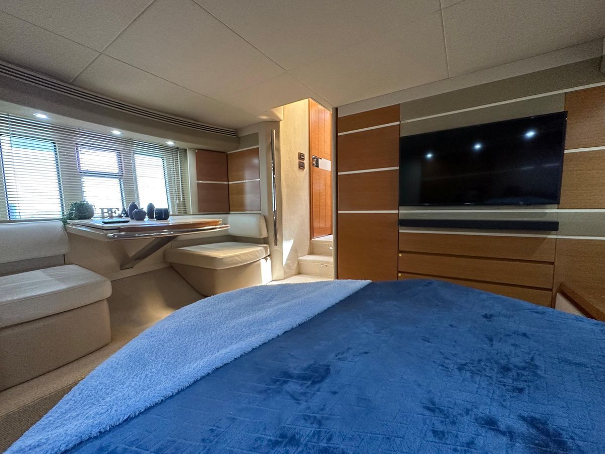 2013 Azimut 53 