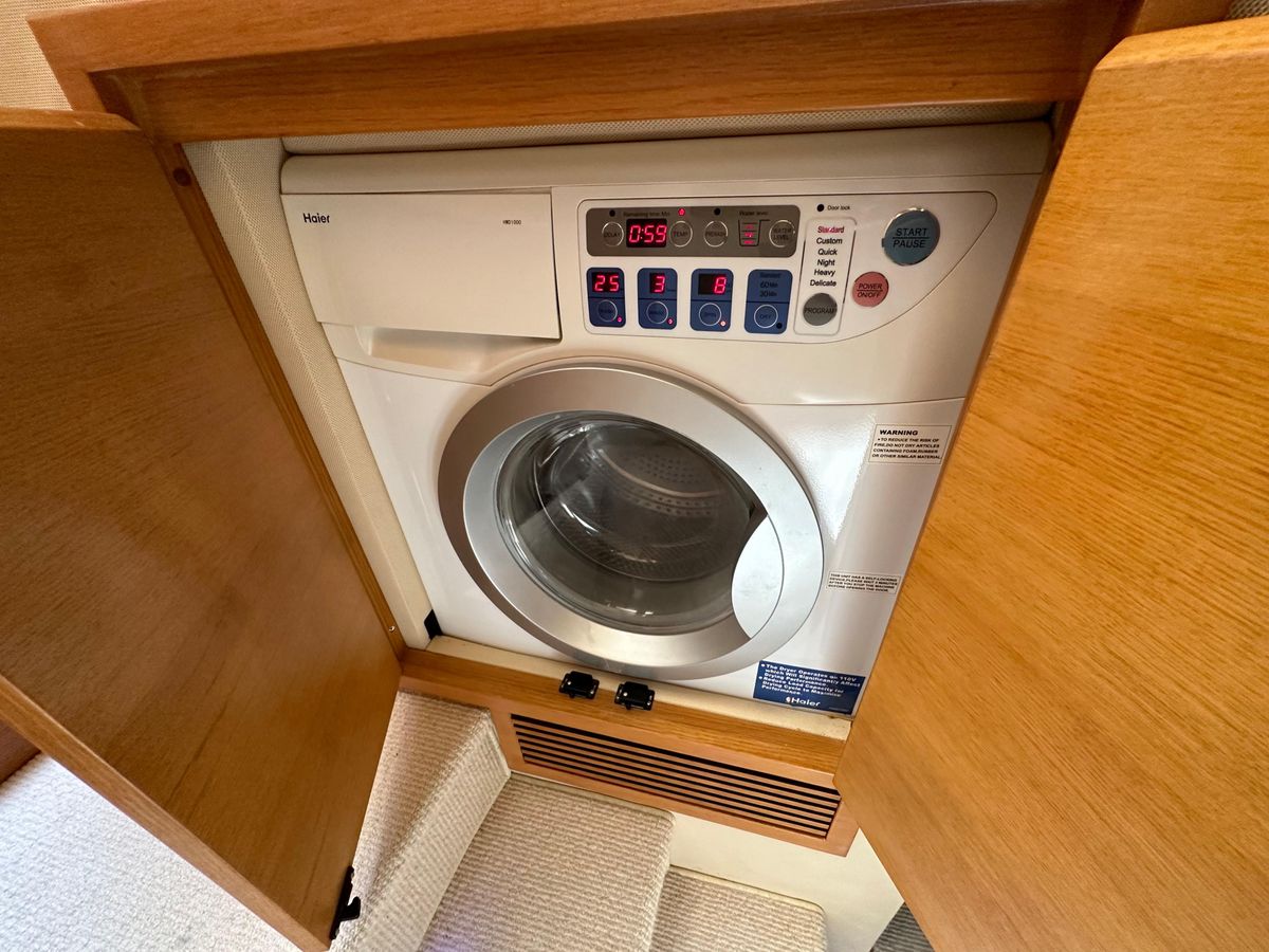 2013 Azimut 53 