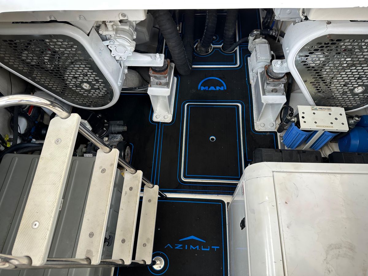 2013 Azimut 53 