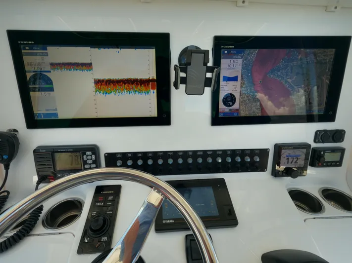 G-force Yacht Photos Pics 