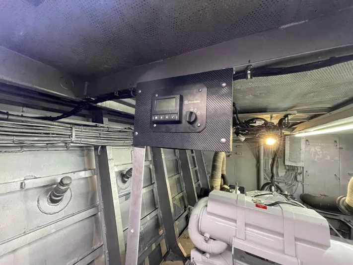 Super Voyager III Yacht Photos Pics 