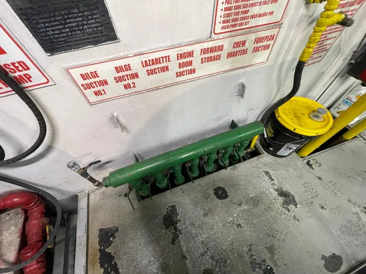 Super Voyager III Yacht Photos Pics 