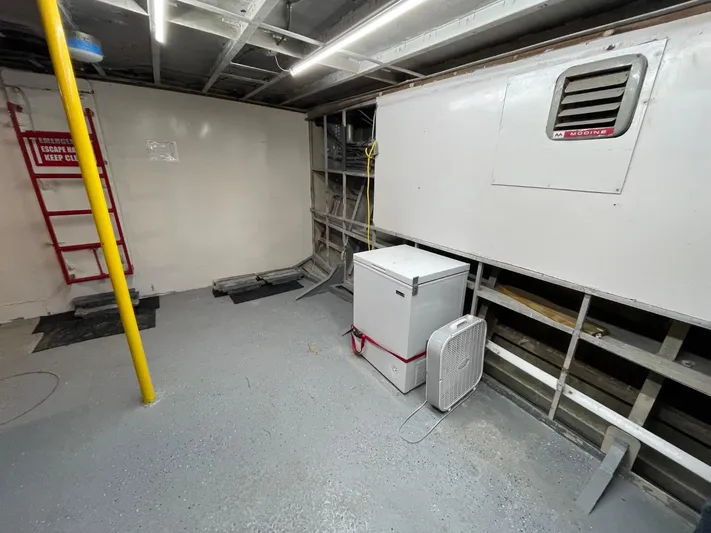 Super Voyager III Yacht Photos Pics 