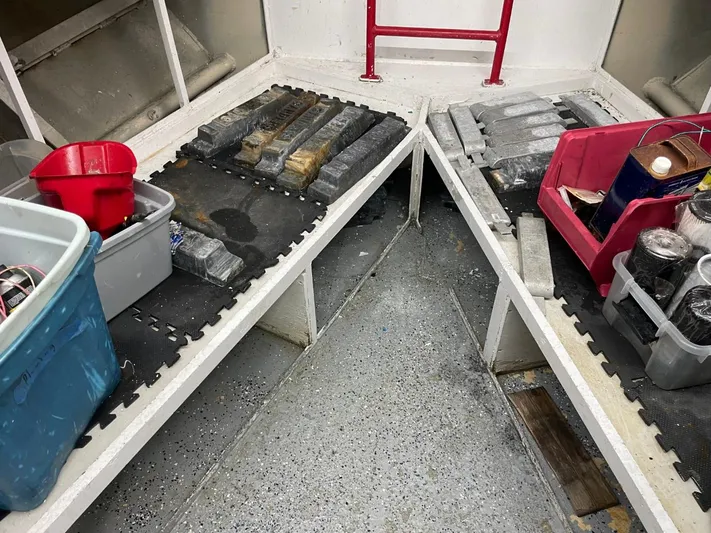 Super Voyager III Yacht Photos Pics 