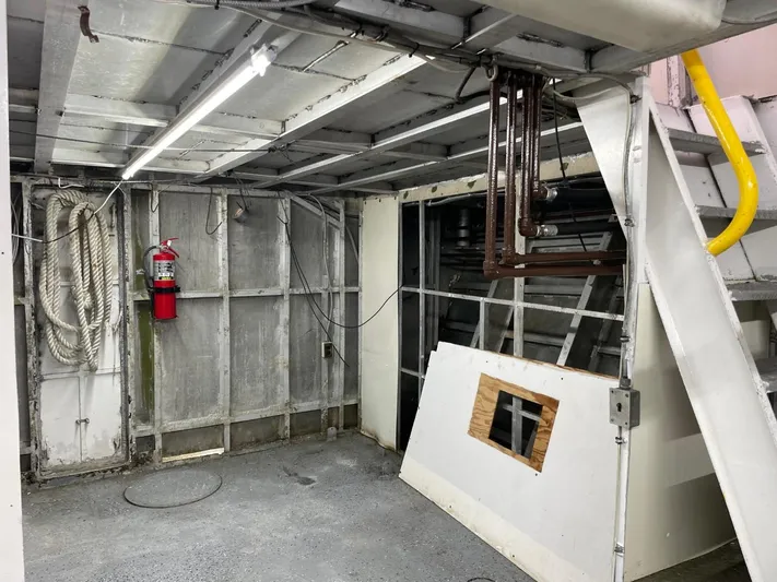 Super Voyager III Yacht Photos Pics 