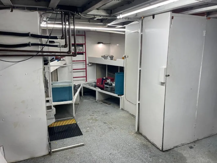 Super Voyager III Yacht Photos Pics 