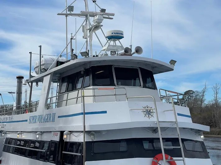 Super Voyager III Yacht Photos Pics 