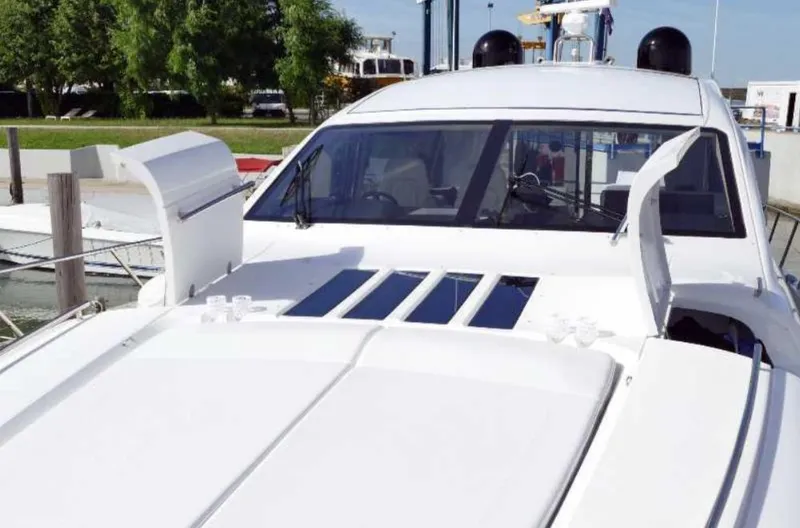  Yacht Photos Pics PRINCESS V70 2006 USED YACHT FOR SALE