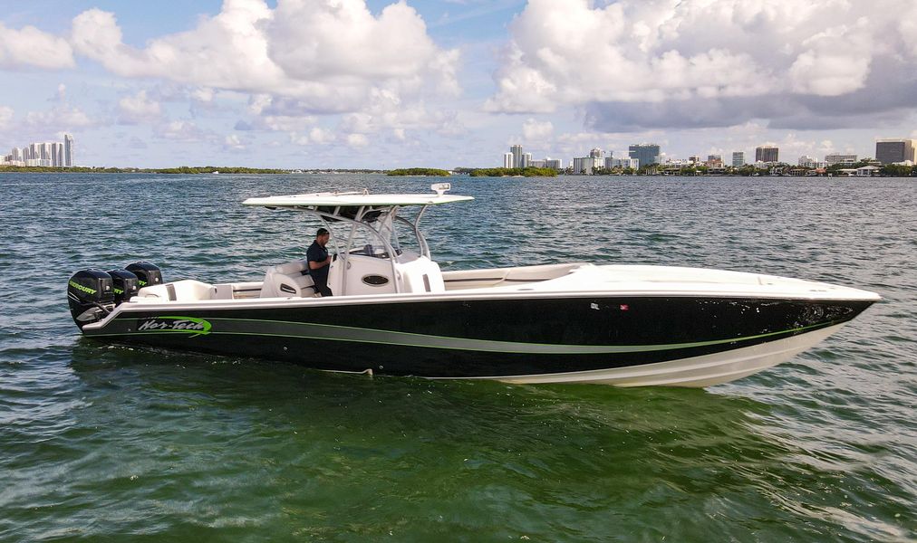 2014 Nor-Tech 390 Sport Cuddy