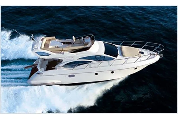 Yacht Photos Pics Manufacturer Provided Image: Azimut 43