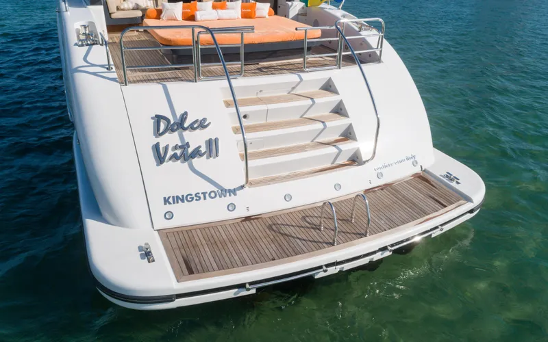 Dolce Vita II Yacht Photos Pics 