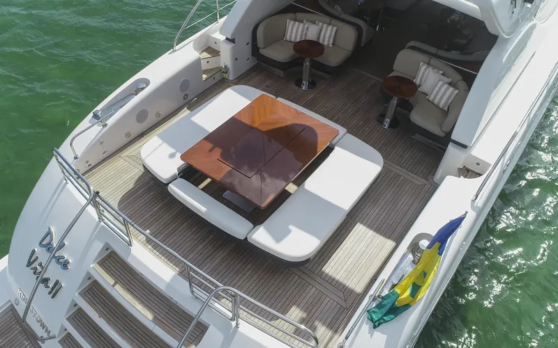 Dolce Vita II Yacht Photos Pics 