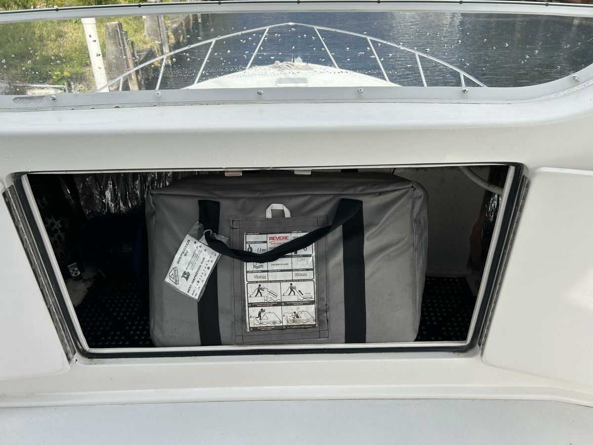 2006 Viking 52 