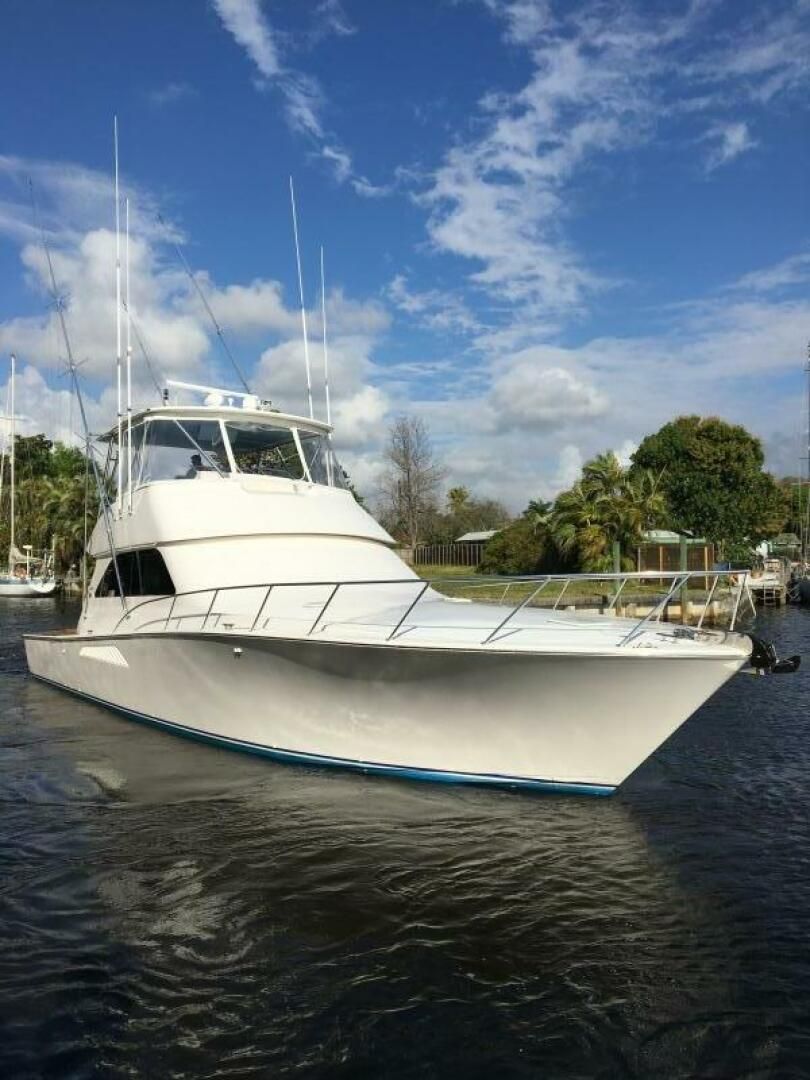 2006 Viking 52 