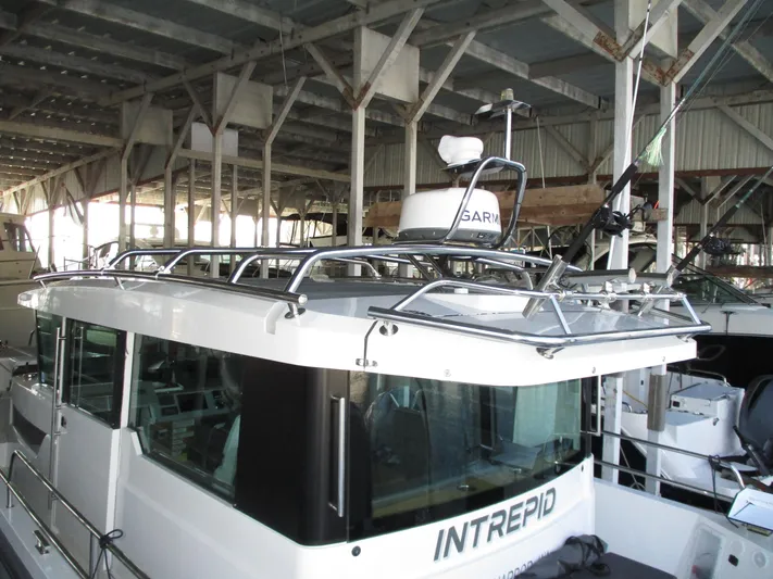 Intrepid Yacht Photos Pics 