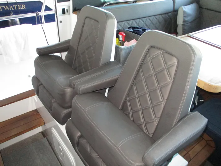 Intrepid Yacht Photos Pics 