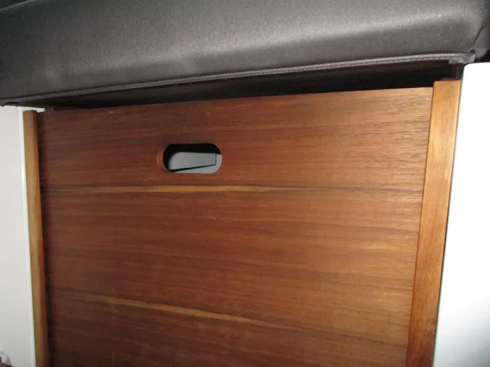 Intrepid Yacht Photos Pics 