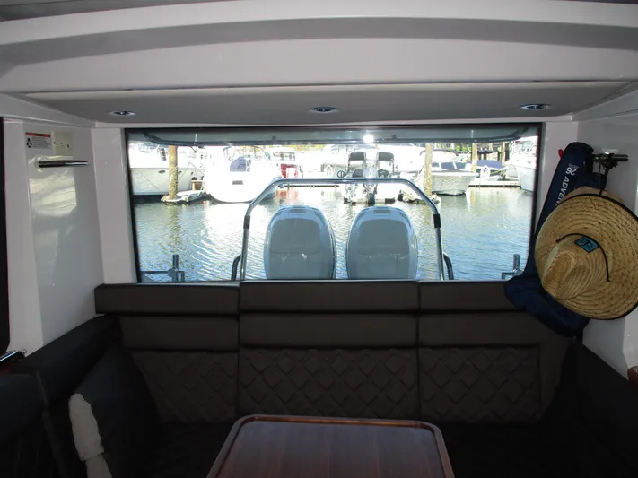 Intrepid Yacht Photos Pics 