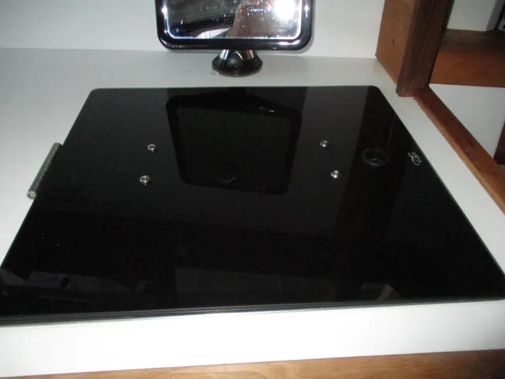 Intrepid Yacht Photos Pics 