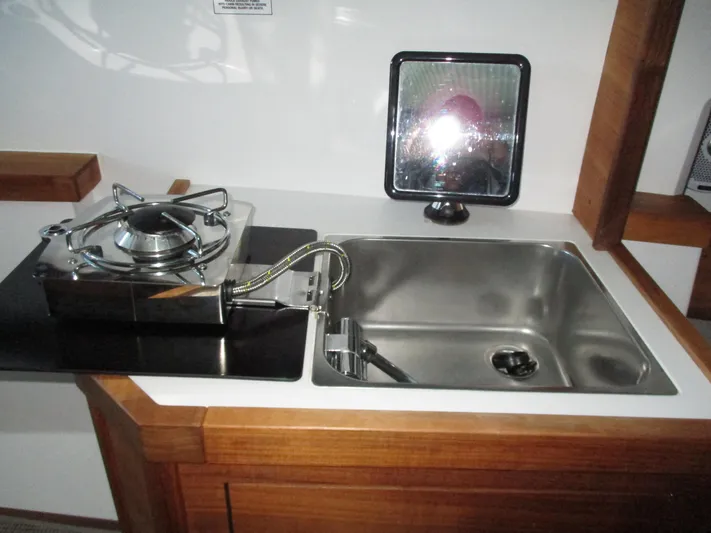 Intrepid Yacht Photos Pics 