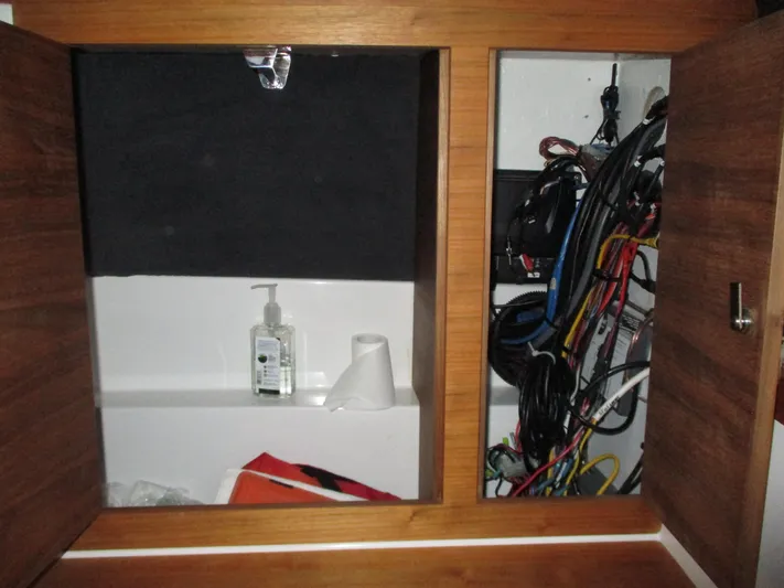 Intrepid Yacht Photos Pics 