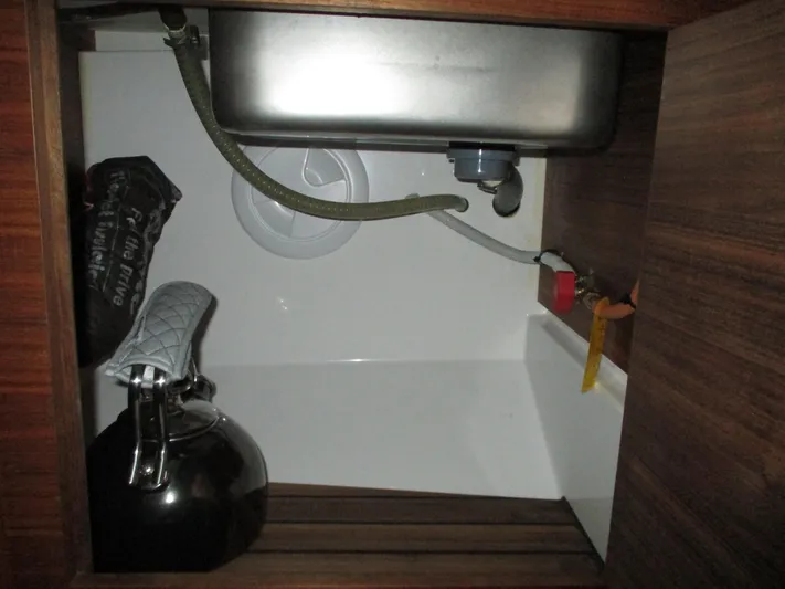 Intrepid Yacht Photos Pics 