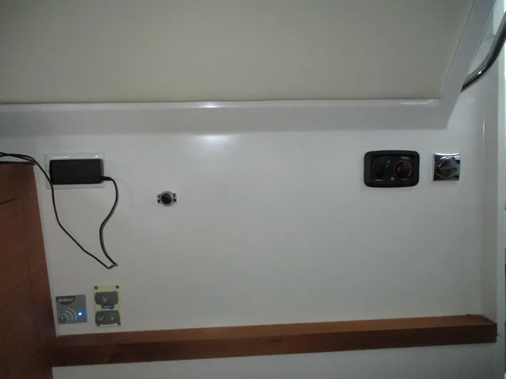 Intrepid Yacht Photos Pics 