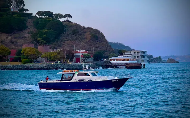 Heron Yacht Photos Pics 