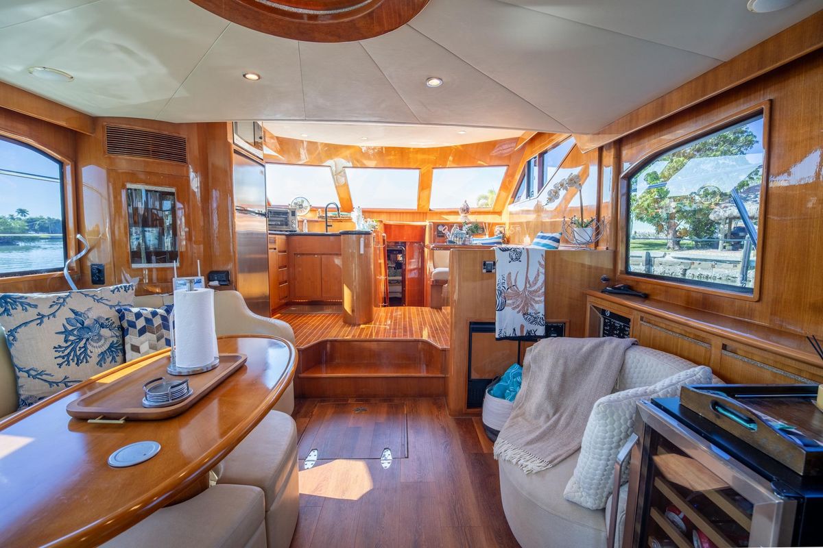 2007 Ocean Alexander 52 